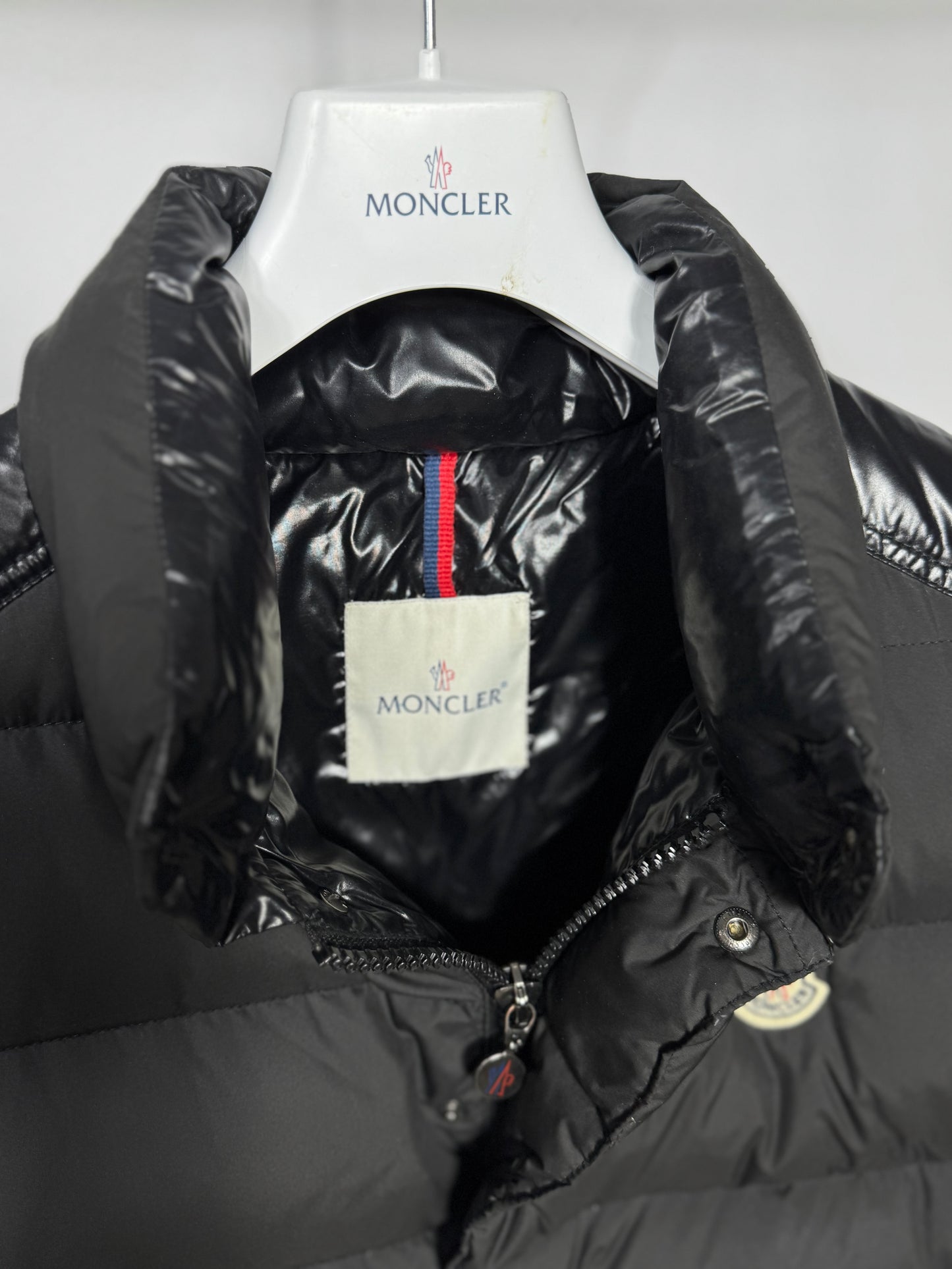 Moncler Cheval Gilet - Size 7