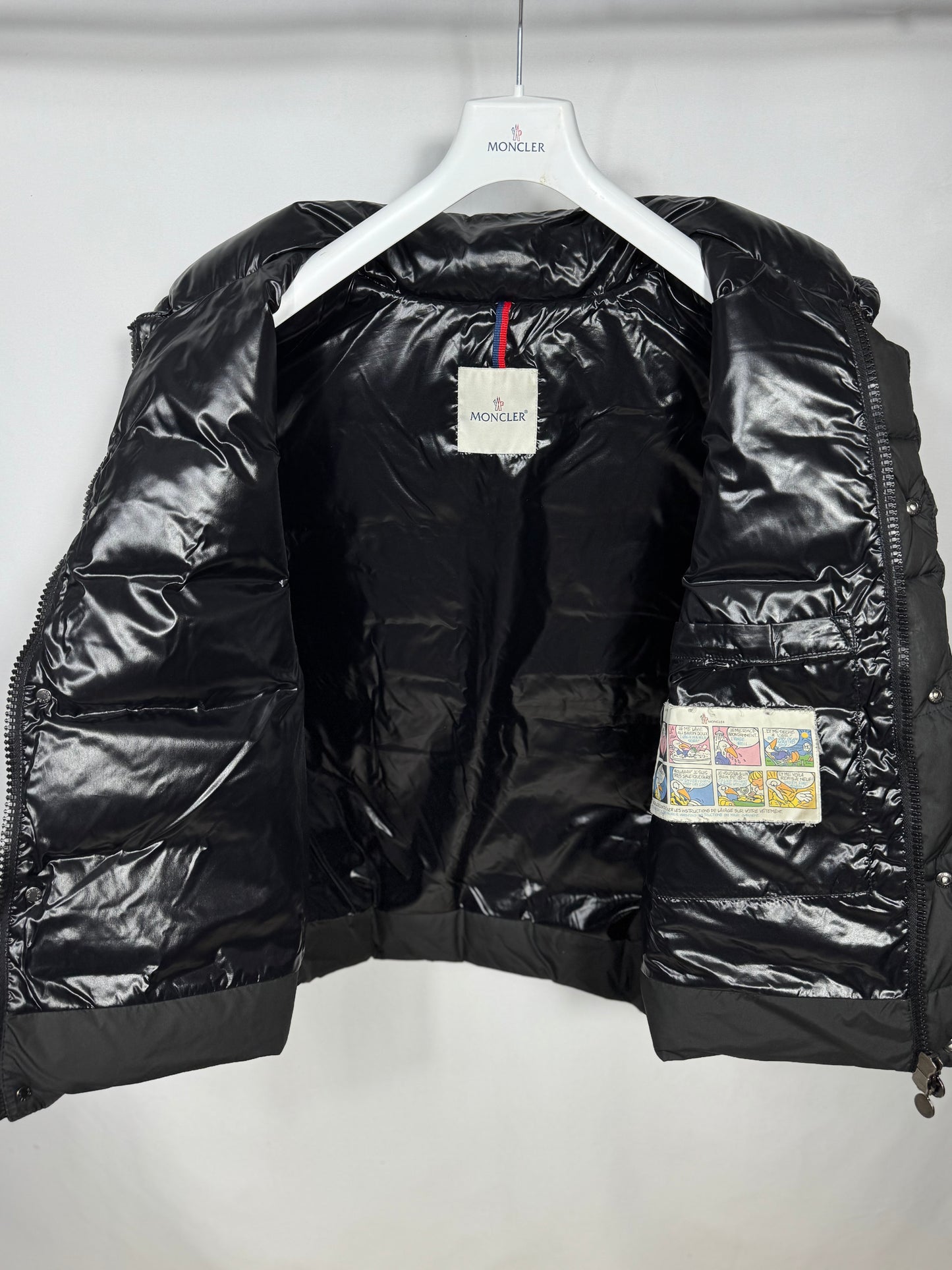 Moncler Cheval Gilet - Size 7