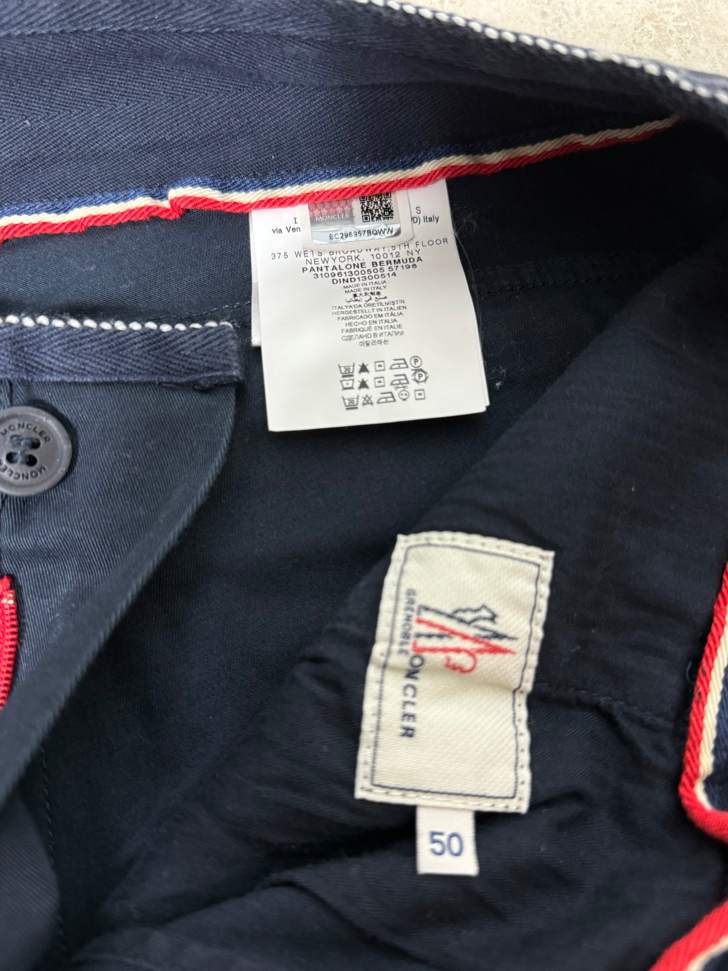 Moncler Grenoble Shorts - Size W34