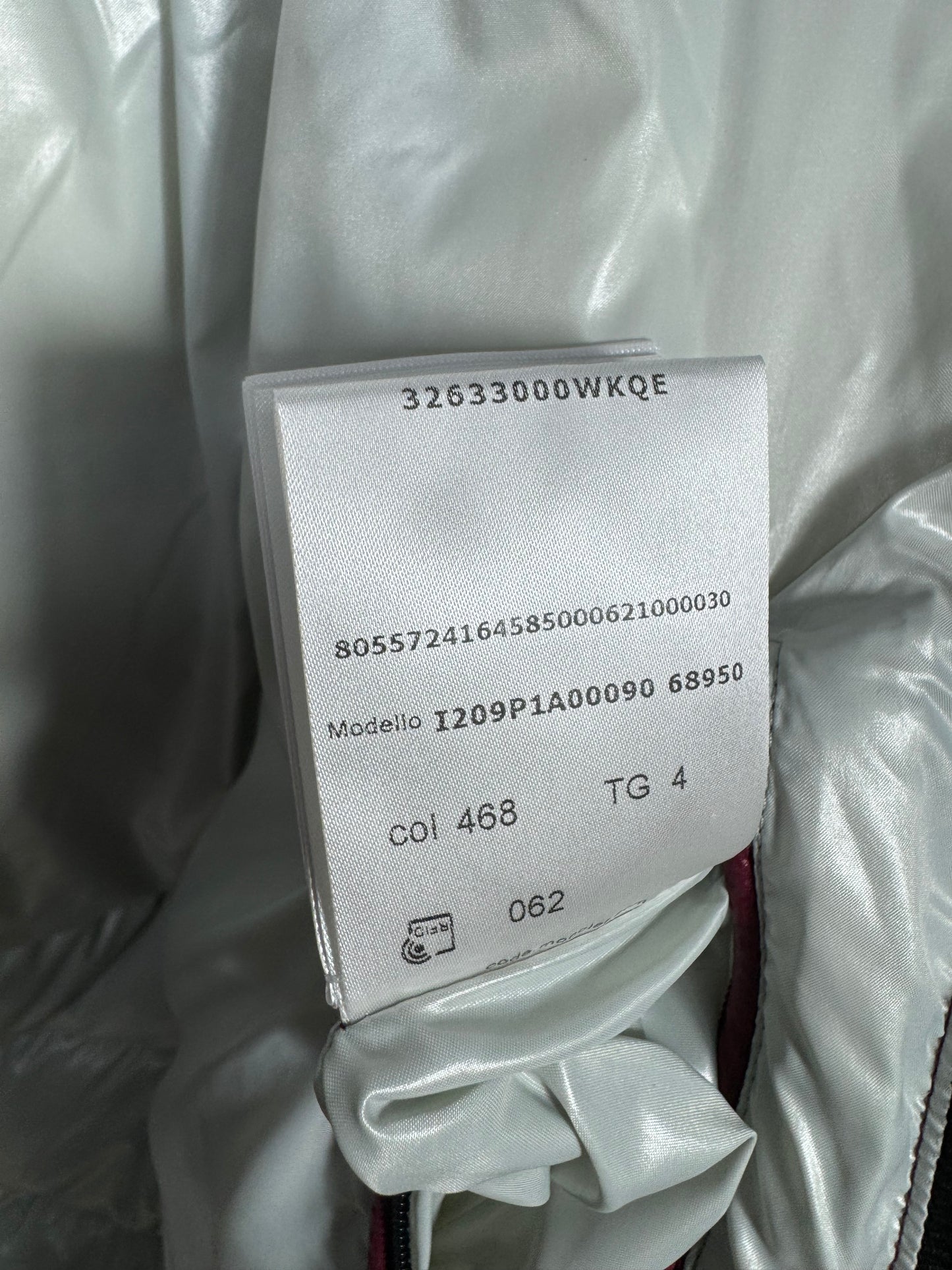Moncler Leanm Puffer Jacket