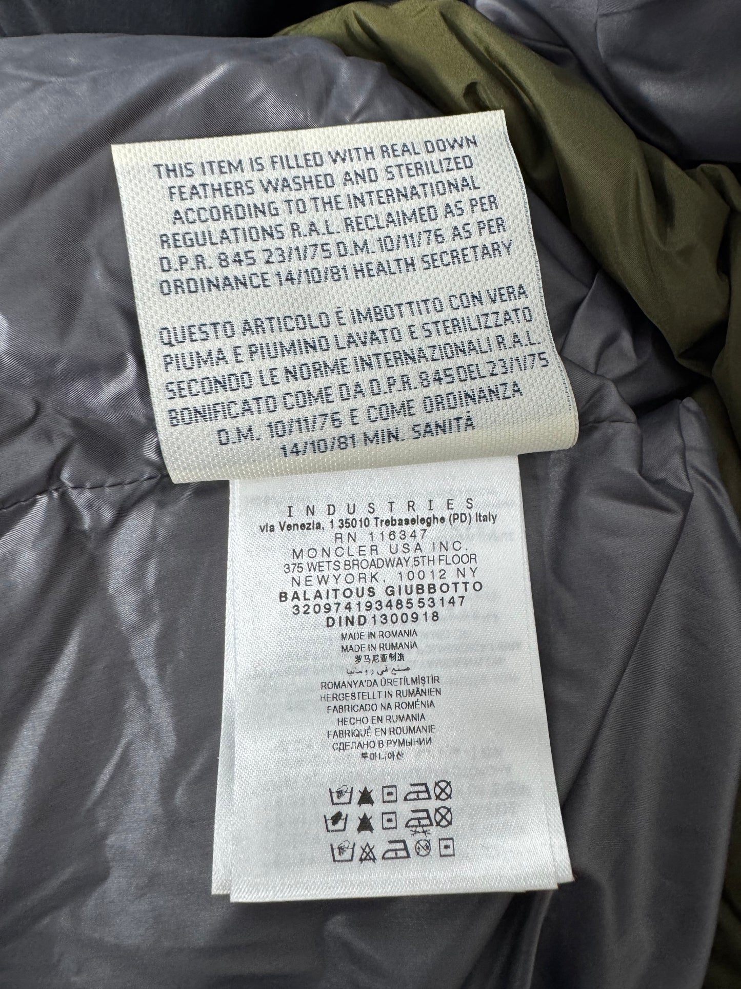 Moncler Balaitous Jacket - Size 6