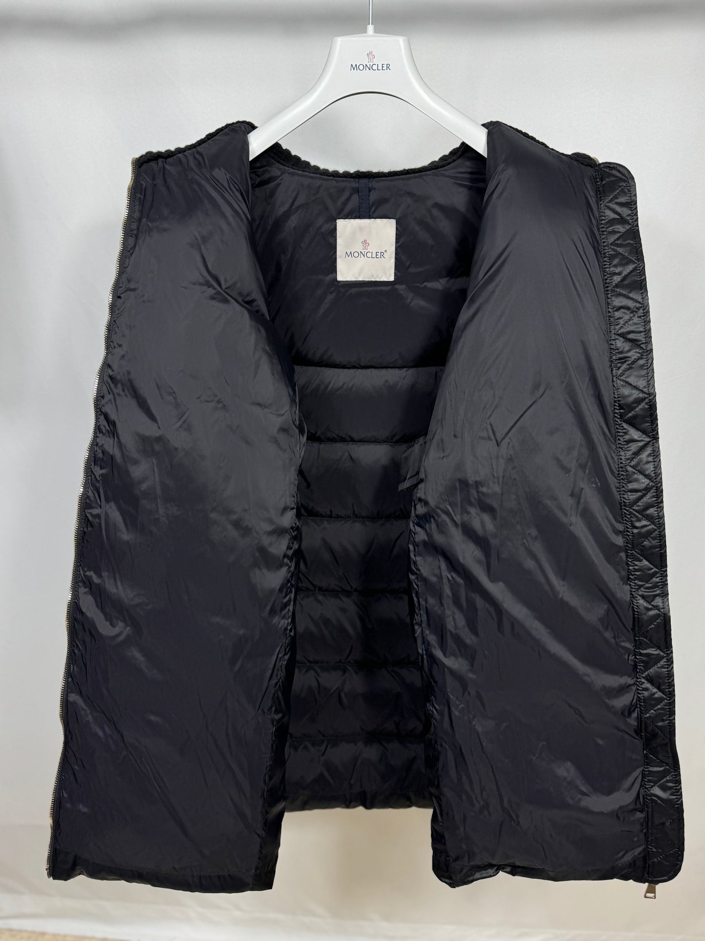 Moncler Laburnum Jacket - Size 4
