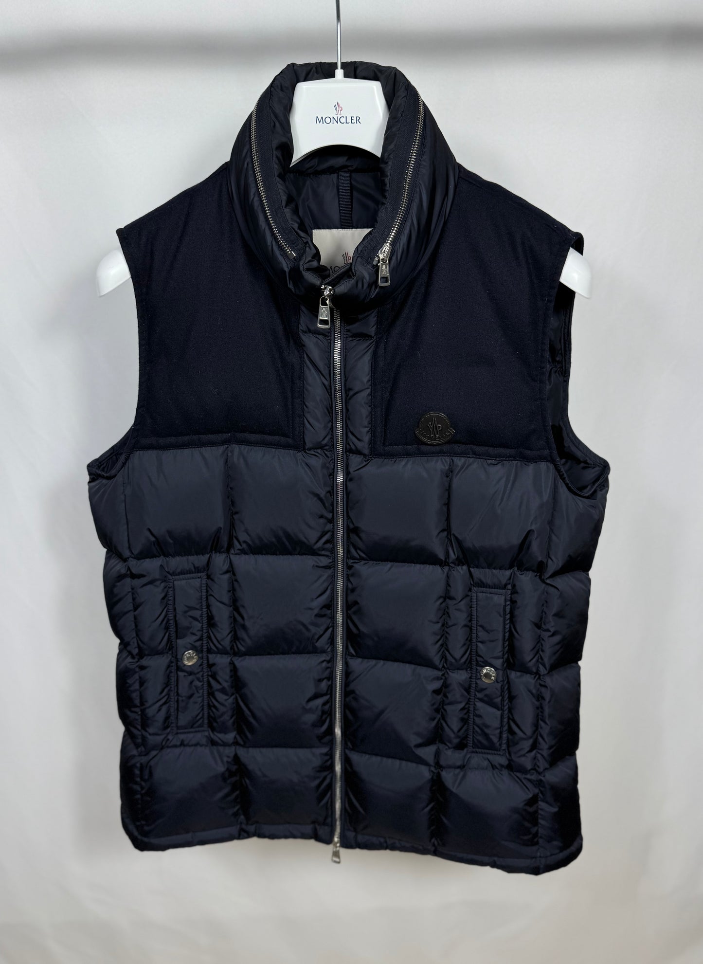 Moncler Cesar Gilet - Size 4