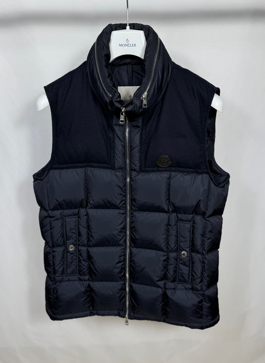 Moncler Cesar Gilet - Size 4
