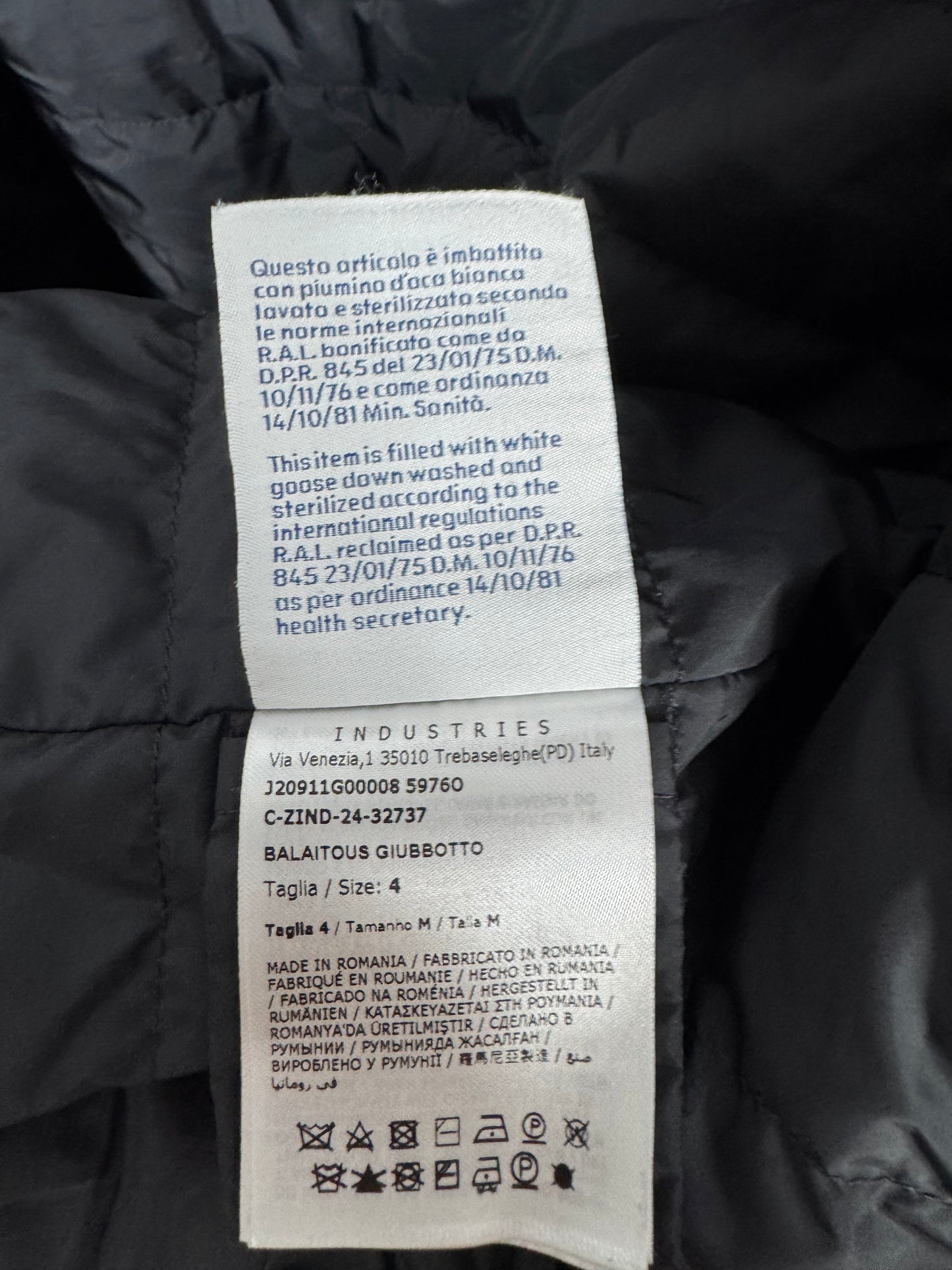 Moncler Balaitous Jacket - Size 4