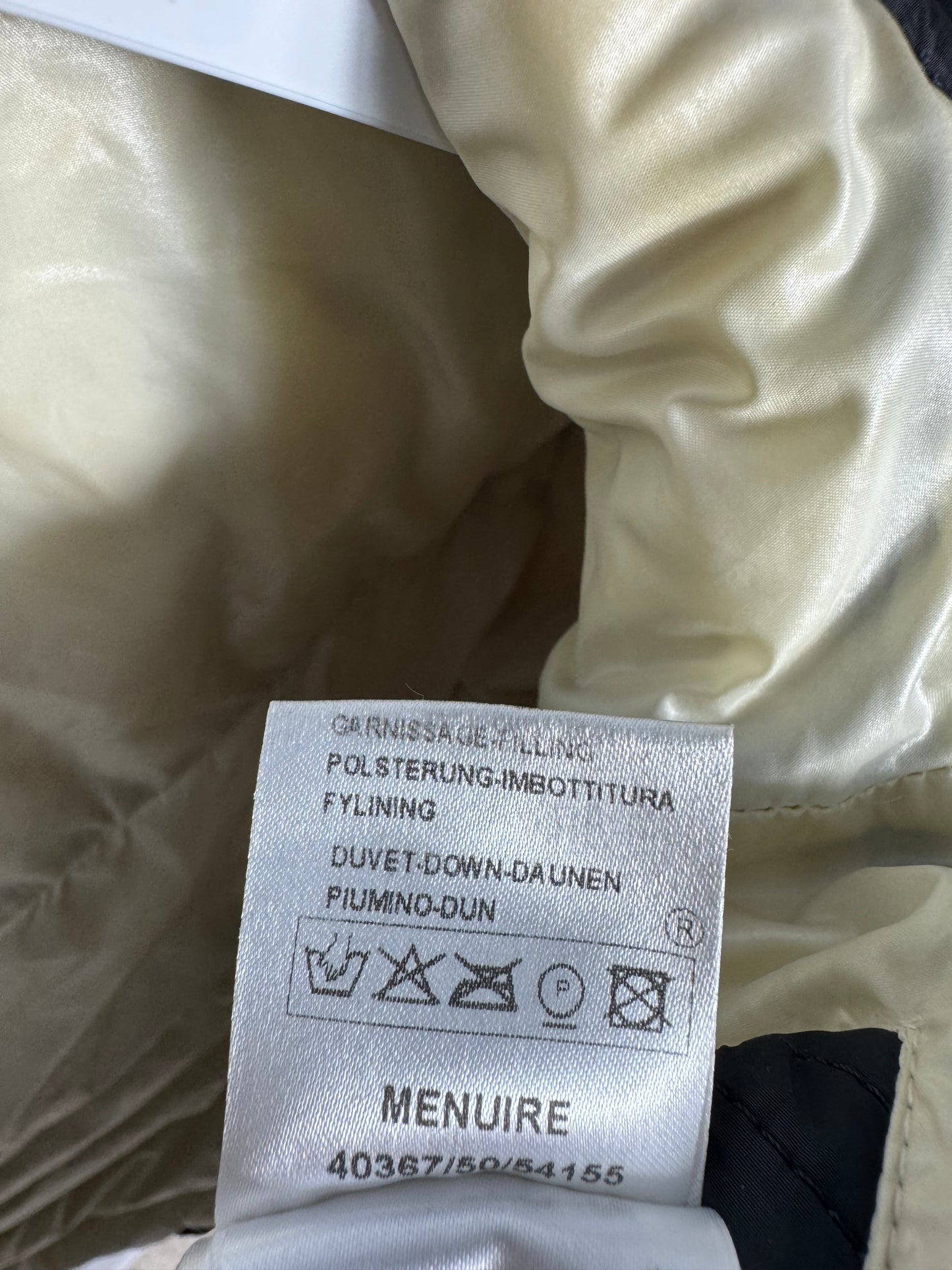 Moncler Menuire Jacket - Size 5